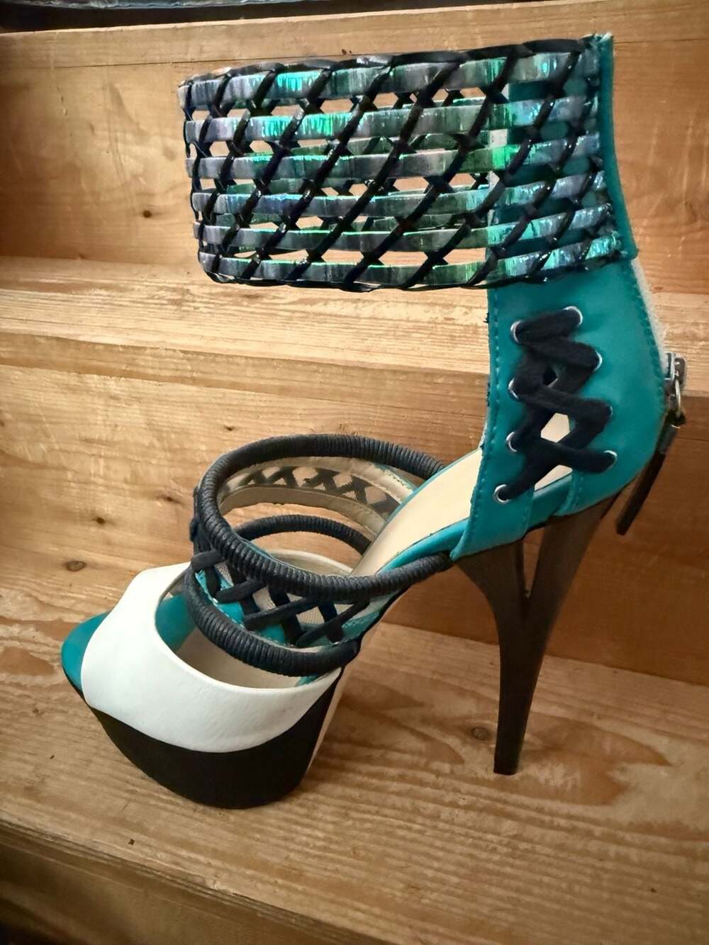 GX by Gwen Stefani Teal and White Platform Stiletto Heels size 8 - Picture 3 of 4